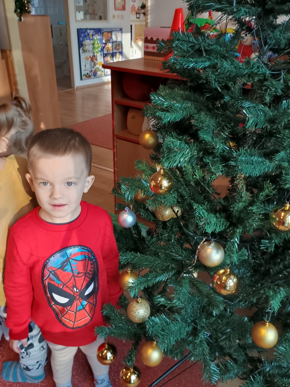 Zdobení vánočního stromečku - I.třída