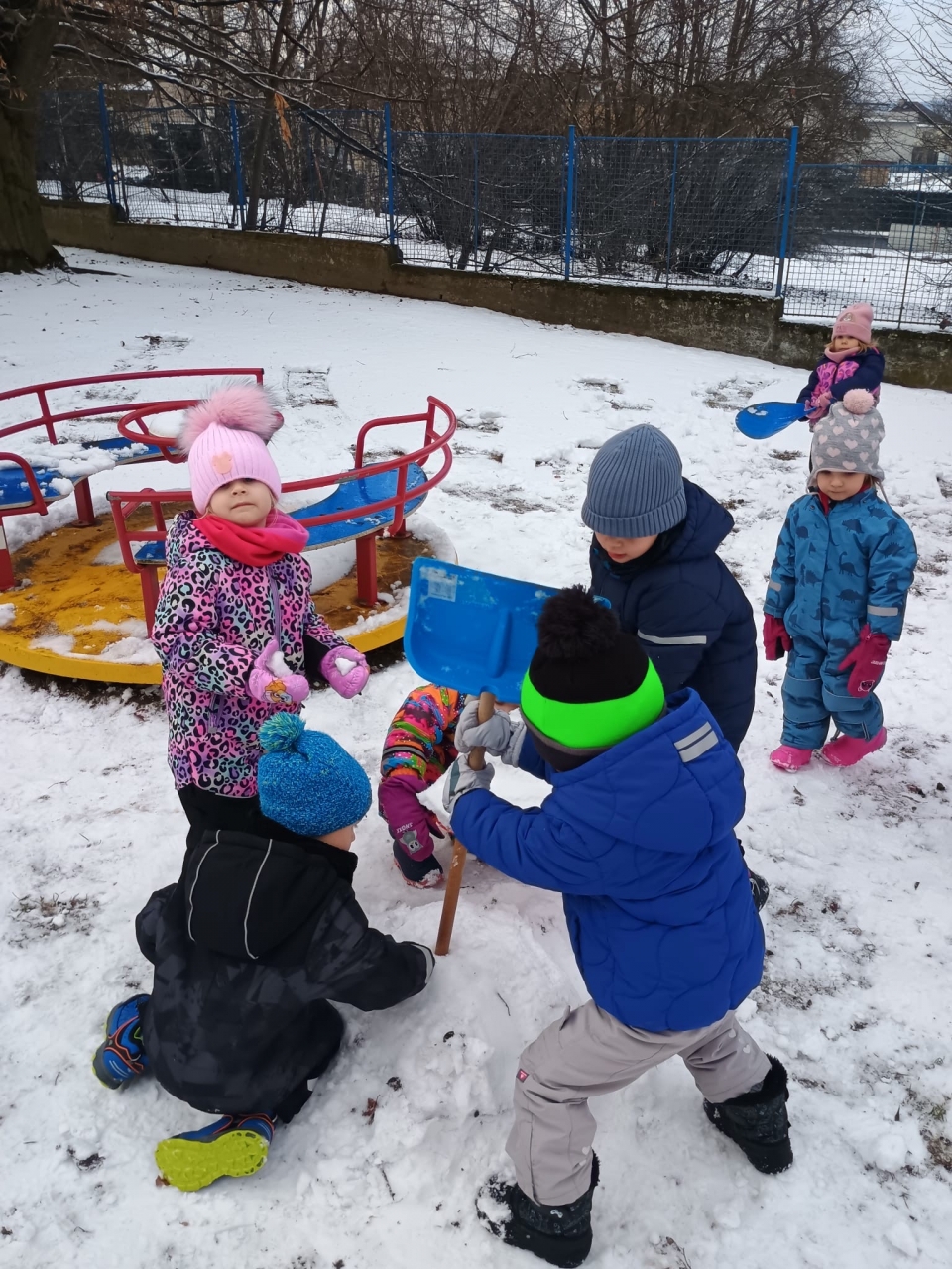 Hry ve sněhu a práce ve dvojicích - I.třída