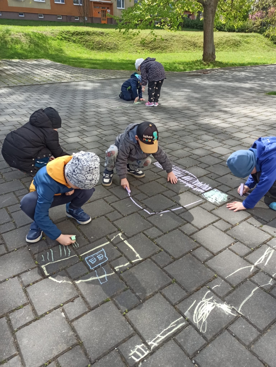 Kreslíme u příležitosti Dne Země u KD Hlučín - III.třída