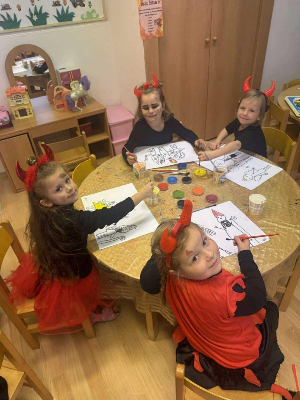 Čertí den a Mikuláš ve IV. třídě